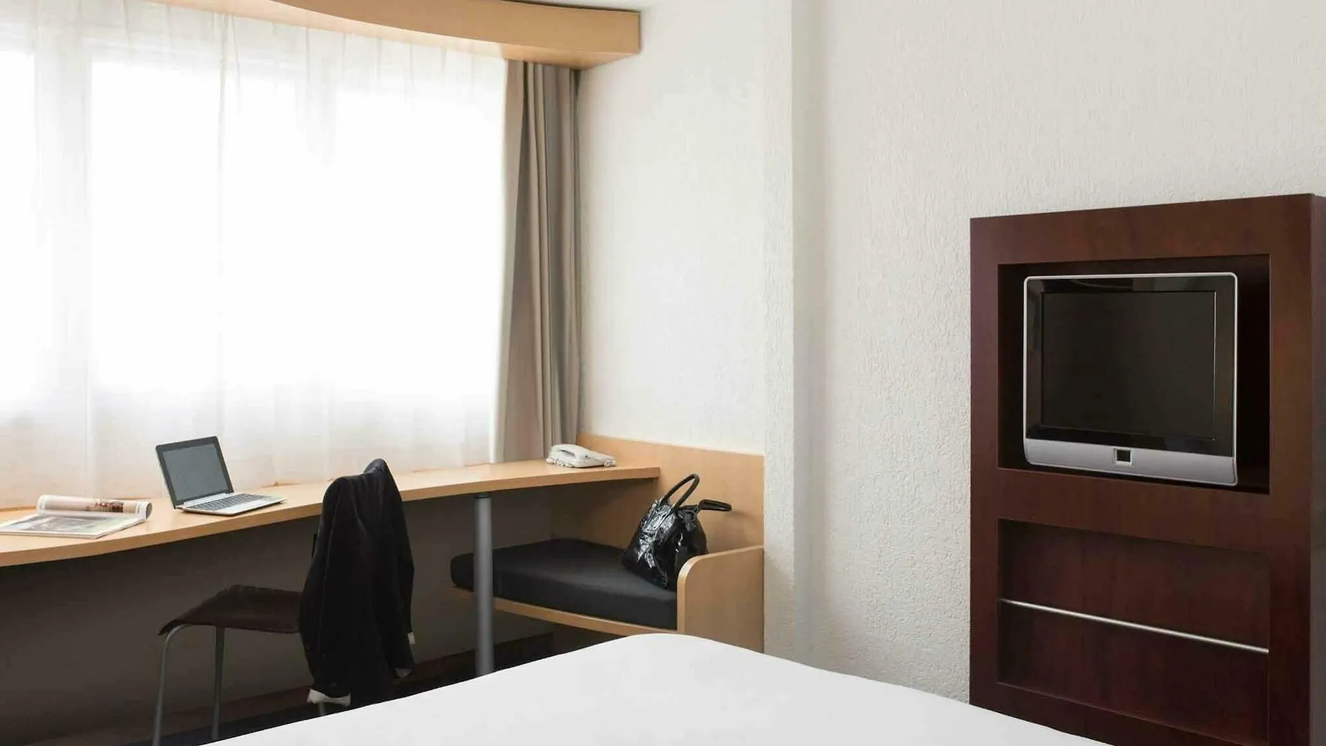 Ibis Geneve Centre Gare Hotel  Genebra